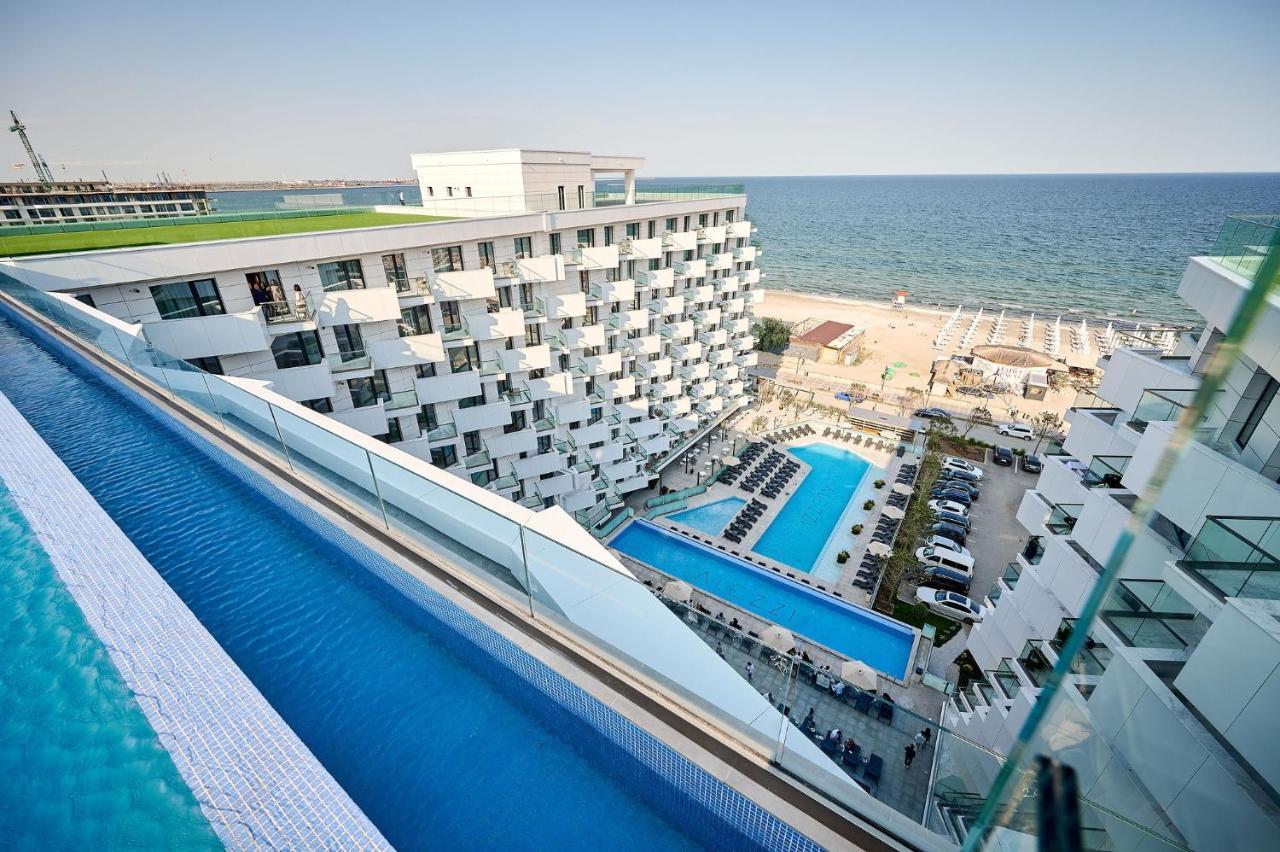 Mg Brothers Apartment In Infinity Beach Resort Mamaia Exterior foto