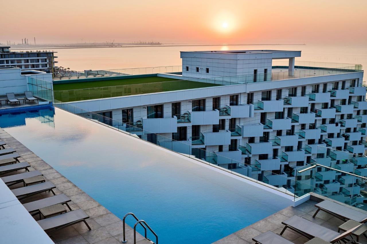 Mg Brothers Apartment In Infinity Beach Resort Mamaia Exterior foto